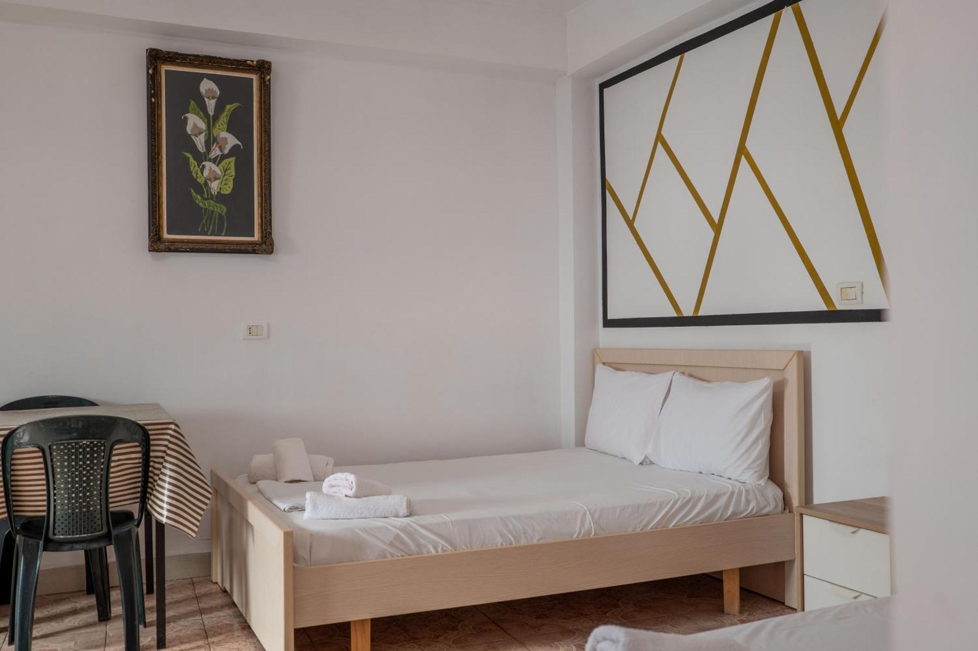 Garden Villa Lake Side & Glamping Ksamil Exteriér fotografie
