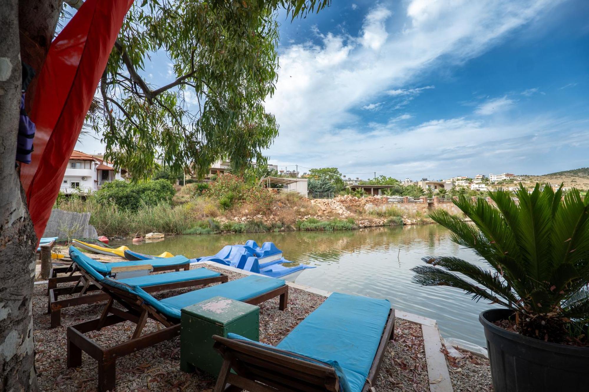 Garden Villa Lake Side & Glamping Ksamil Exteriér fotografie